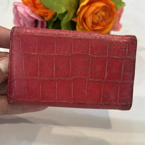 Authentic Miu Miu Pink Crocodile-Embossed Leather Key Case - Picture 2 of 11
